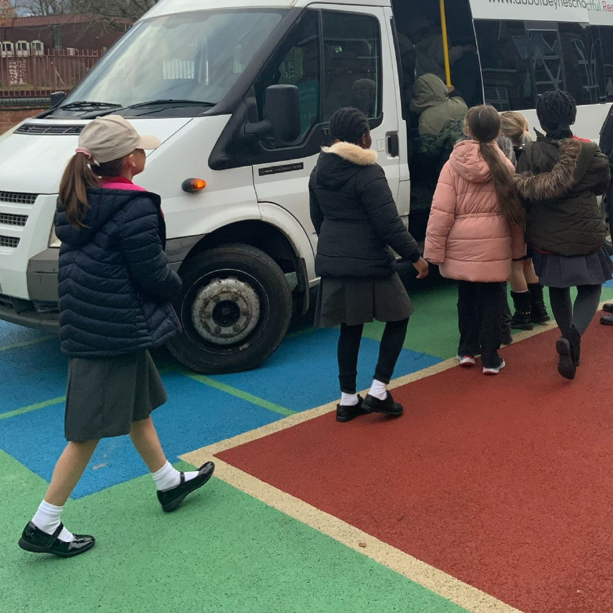 Holy Trinity C Of E Primary School Class 7 Visit Abbot Beyne